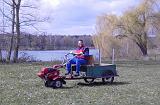 Marcel-auf-dem-Traktor